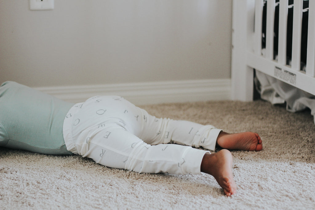 Scattered Print Leggings 2.0 - KEWE Clothing 