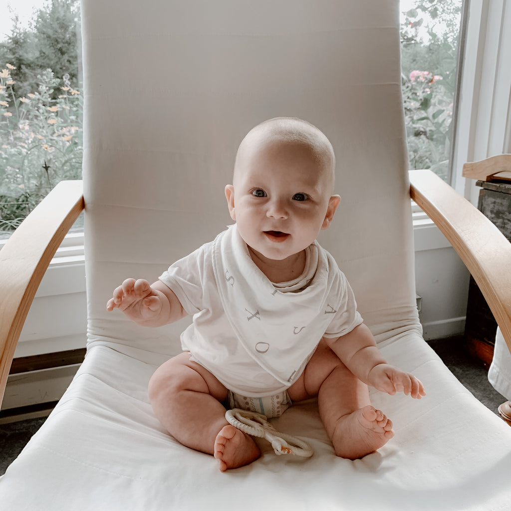 Organic Cotton Bandana Bibs - Large (6M+) - KEWE Clothing 