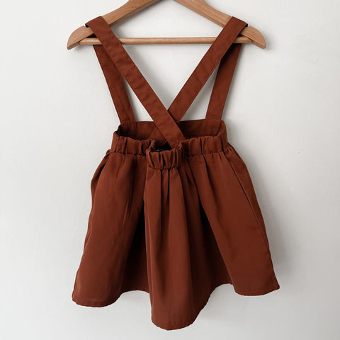 Bailey’s Blooms suspender skirt Size 18-24M