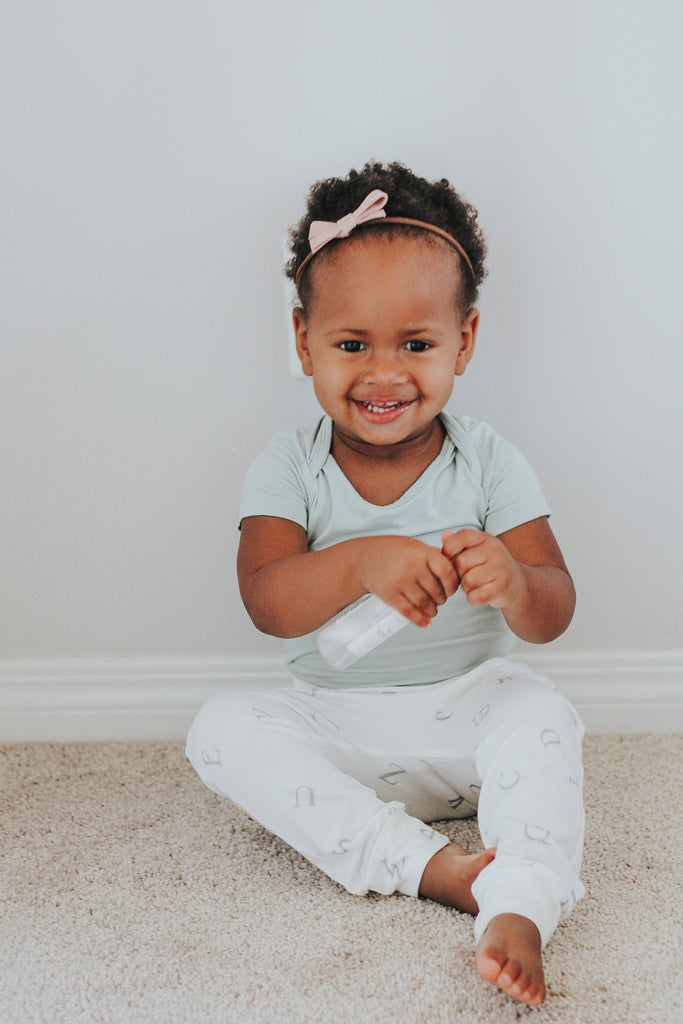 Scattered Print Leggings 2.0 - KEWE Clothing 