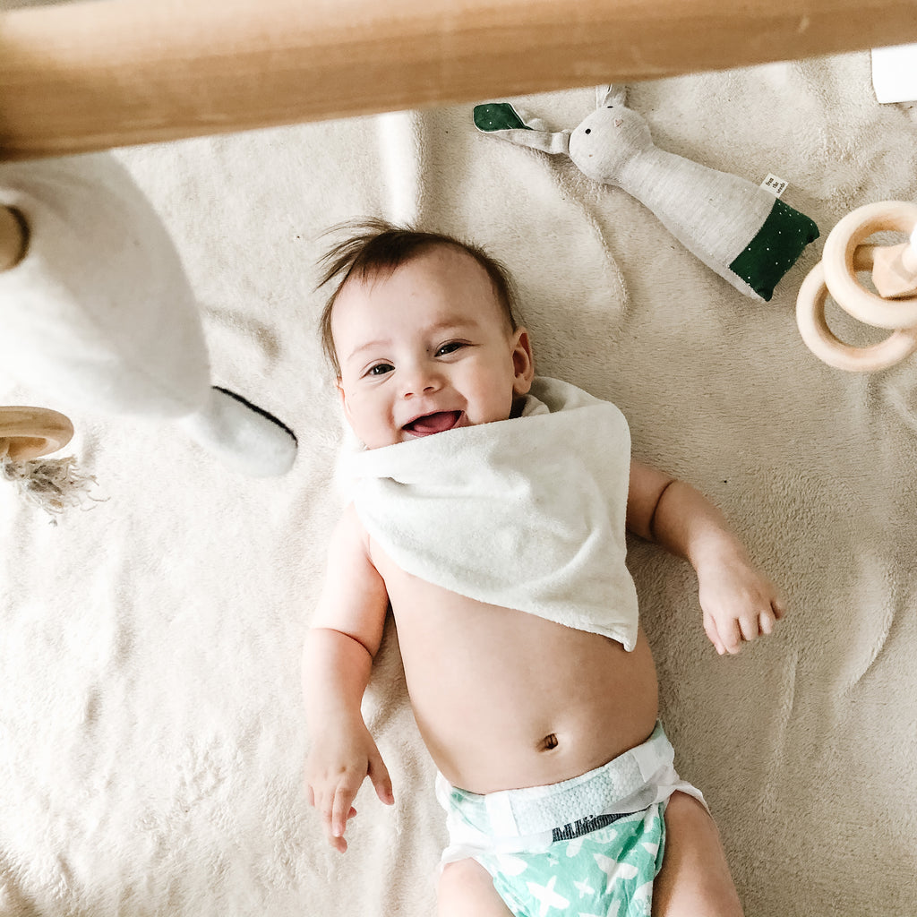 Mystery Bundle - 3 Large Bibs (6M+) - KEWE Clothing 