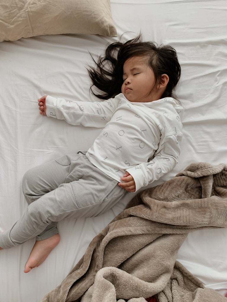 Scattered Print Hoodie - KEWE Clothing 